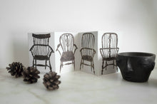 Load image into Gallery viewer, Chairs Concertina