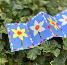 Load image into Gallery viewer, Patchwork Daffodil Concertina Card | Mother’s Day Card