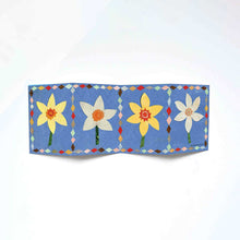 Load image into Gallery viewer, Patchwork Daffodil Concertina Card | Mother’s Day Card