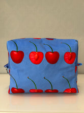 Load image into Gallery viewer, Velvet Box Bag