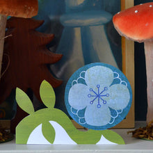 Load image into Gallery viewer, Blue flower card