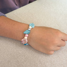 Load image into Gallery viewer, Seashell Bracelet Gift Kit
