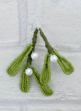 Load image into Gallery viewer, Mistletoe Beaded Craft Kit
