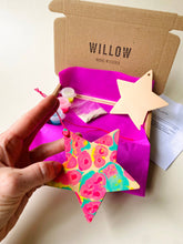 Load image into Gallery viewer, DIY Kit - Marble Your Own Star Decoration
