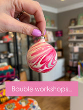 Load image into Gallery viewer, Marbled Bauble Workshops
