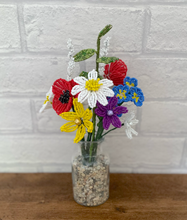 Load image into Gallery viewer, Wildflower Vase Craft Kit. A Creative Gift Idea.
