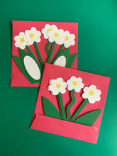 Load image into Gallery viewer, Standing 3D Daisy Floral Bloom Everyday Greeting Card
